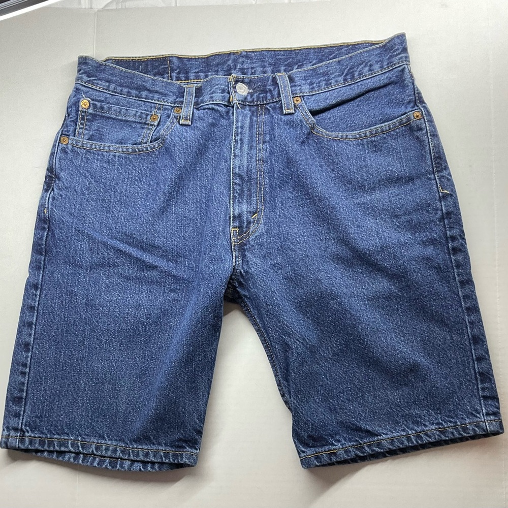 Men's Blue Denim Shorts LEVIS 505 size 34 gently used